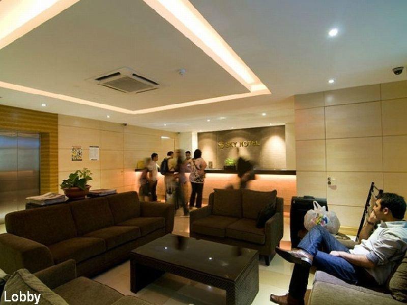 Sky Hotel Kuala Lumpur Bagian luar foto
